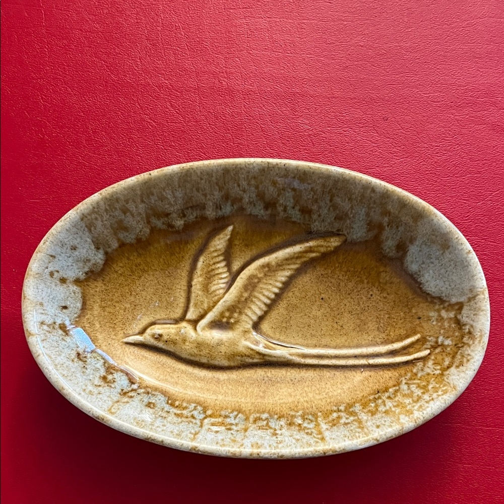 Vintage Hand Made Bermuda Pottery Oval Dish with Bird 8”L 5.15”W 1.5”H